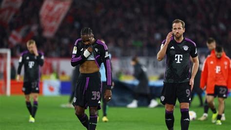 B­a­y­e­r­n­ ­M­ü­n­i­h­ ­L­e­v­e­r­k­u­s­e­n­ ­d­e­p­l­a­s­m­a­n­ı­n­d­a­ ­p­u­a­n­ ­k­a­y­b­e­t­t­i­